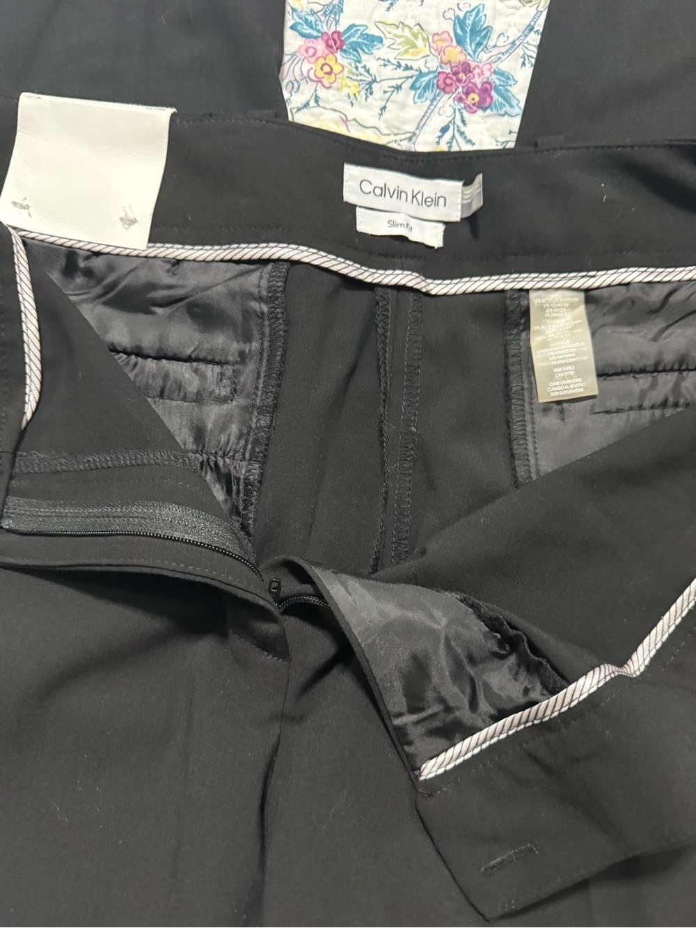 Calvin Klein Women’Black Slim Pants